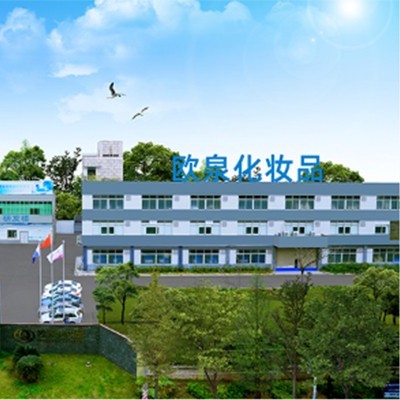 化妝品廠家:把握高端化妝品代加工新機(jī)遇！